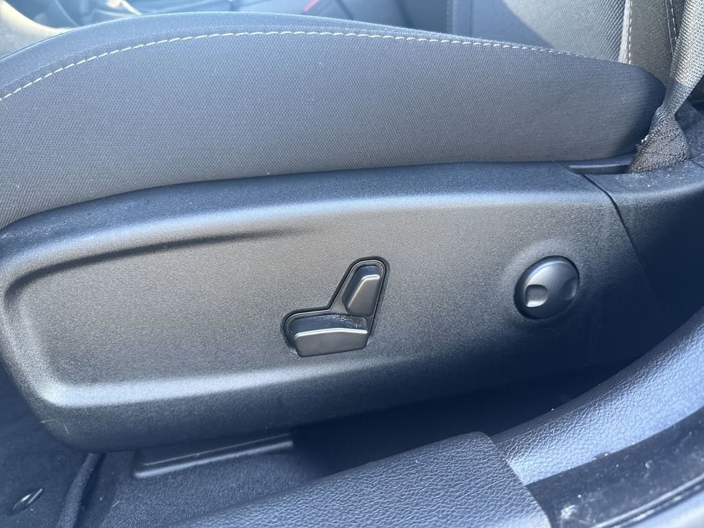 Certified 2022 Dodge Charger SXT w/ Blacktop Package image 15