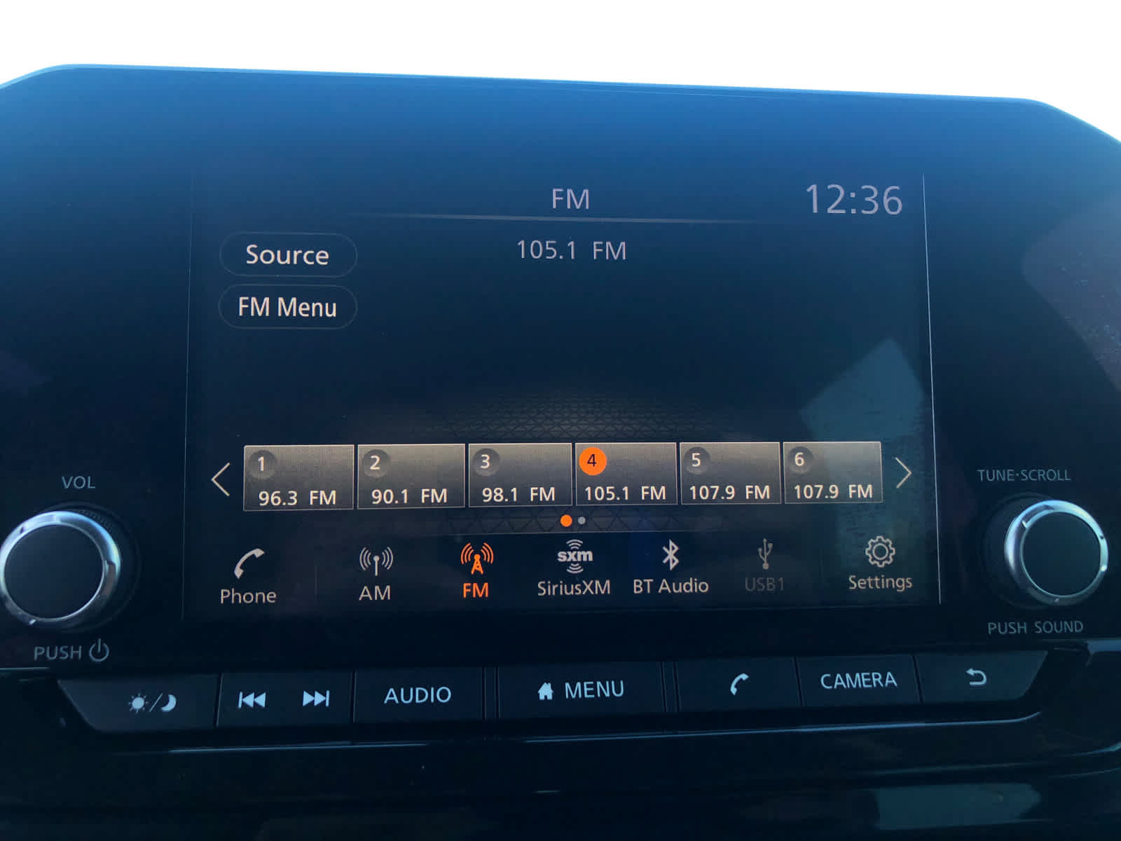 Used 2022 Nissan Pathfinder SV AWD/4WD image 12