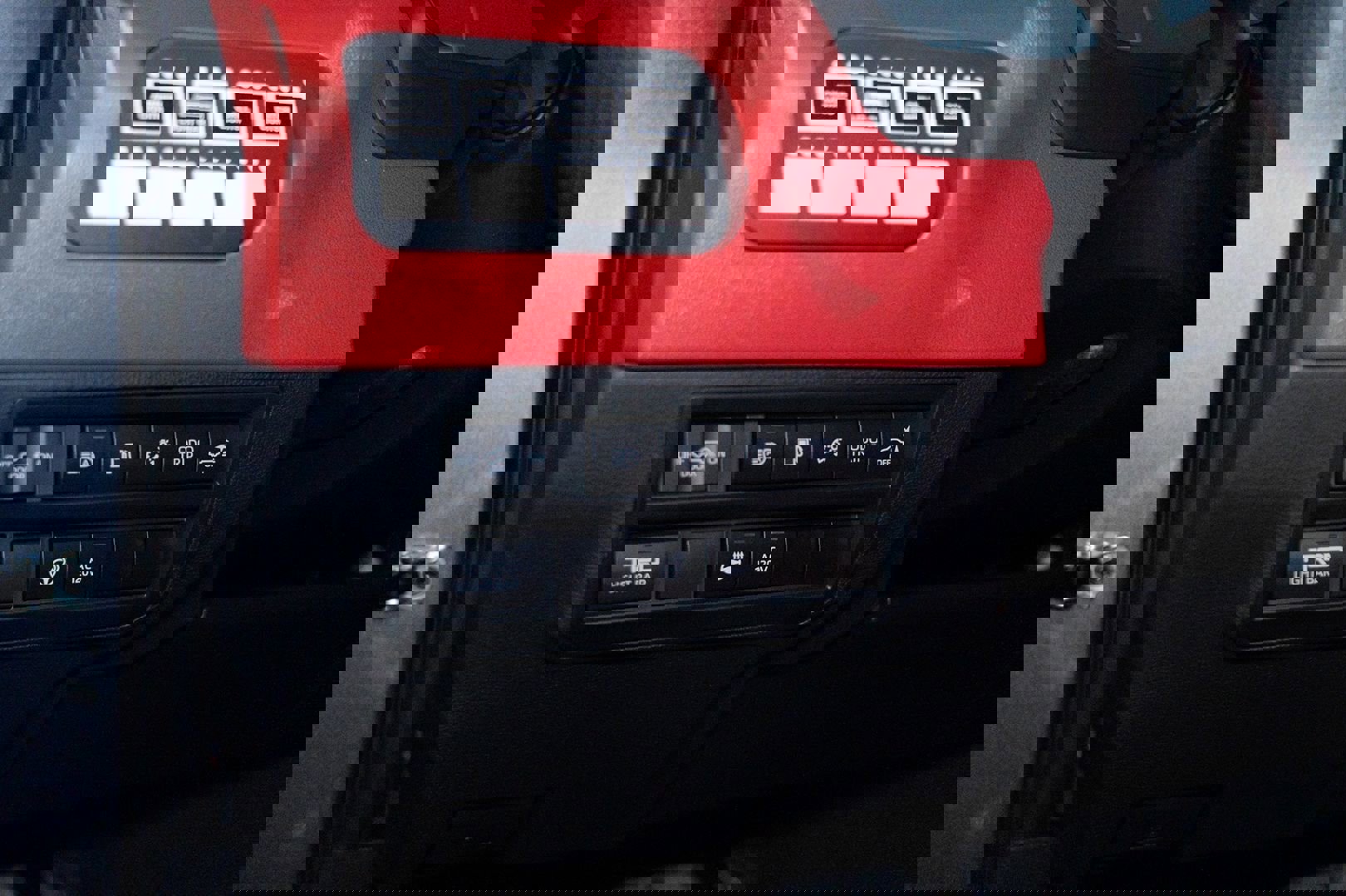 Used 2024 Toyota Sequoia TRD Pro AWD/4WD image 33