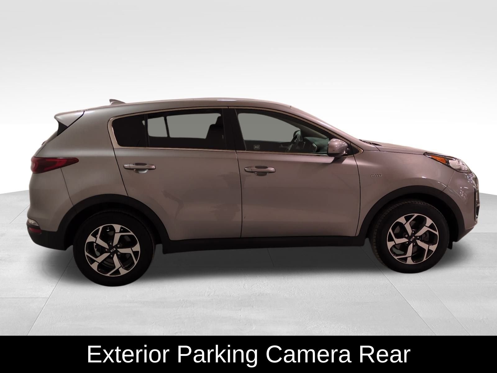 Used 2020 Kia Sportage LX image 2
