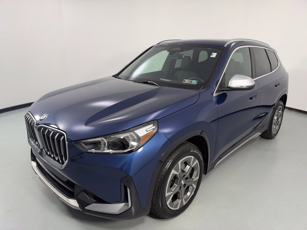 Used 2024 BMW X1 xDrive28i w/ Technology Package AWD/4WD image 3