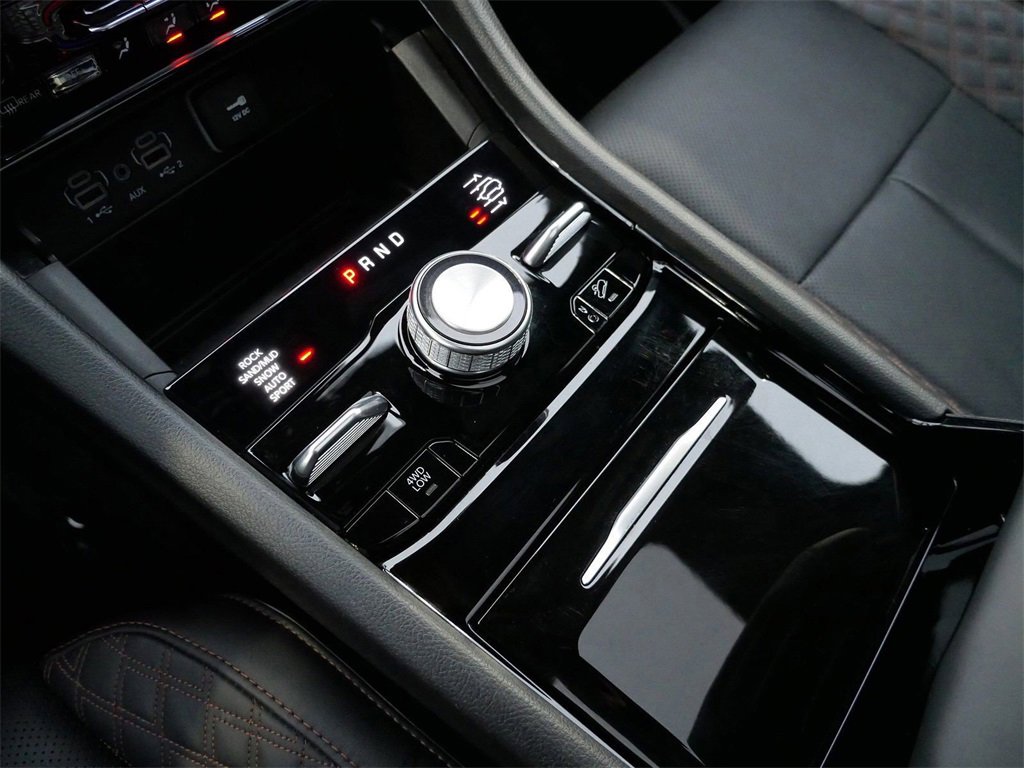 Used 2024 Jeep Grand Cherokee Summit w/ Adv Protech Group IV image 10