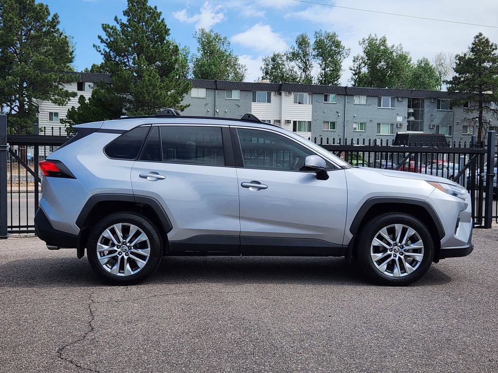 Used 2024 Toyota RAV4 XLE Premium FWD image 4
