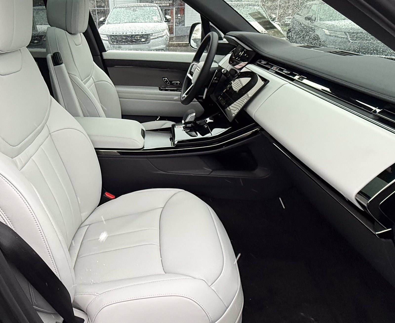 New 2027 Land Rover Range Rover Sport SE AWD/4WD image 20