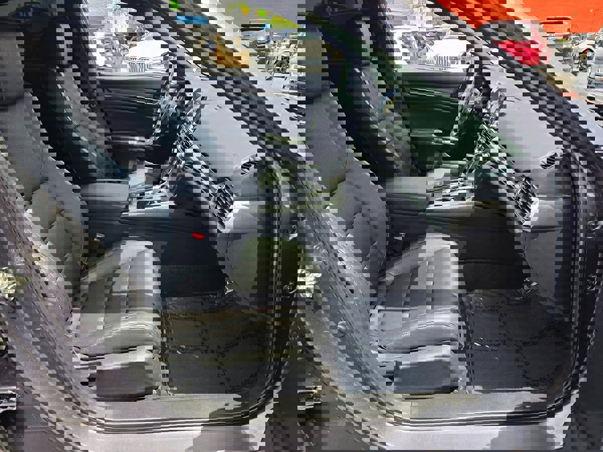 Used 2019 Honda Accord Sport image 10