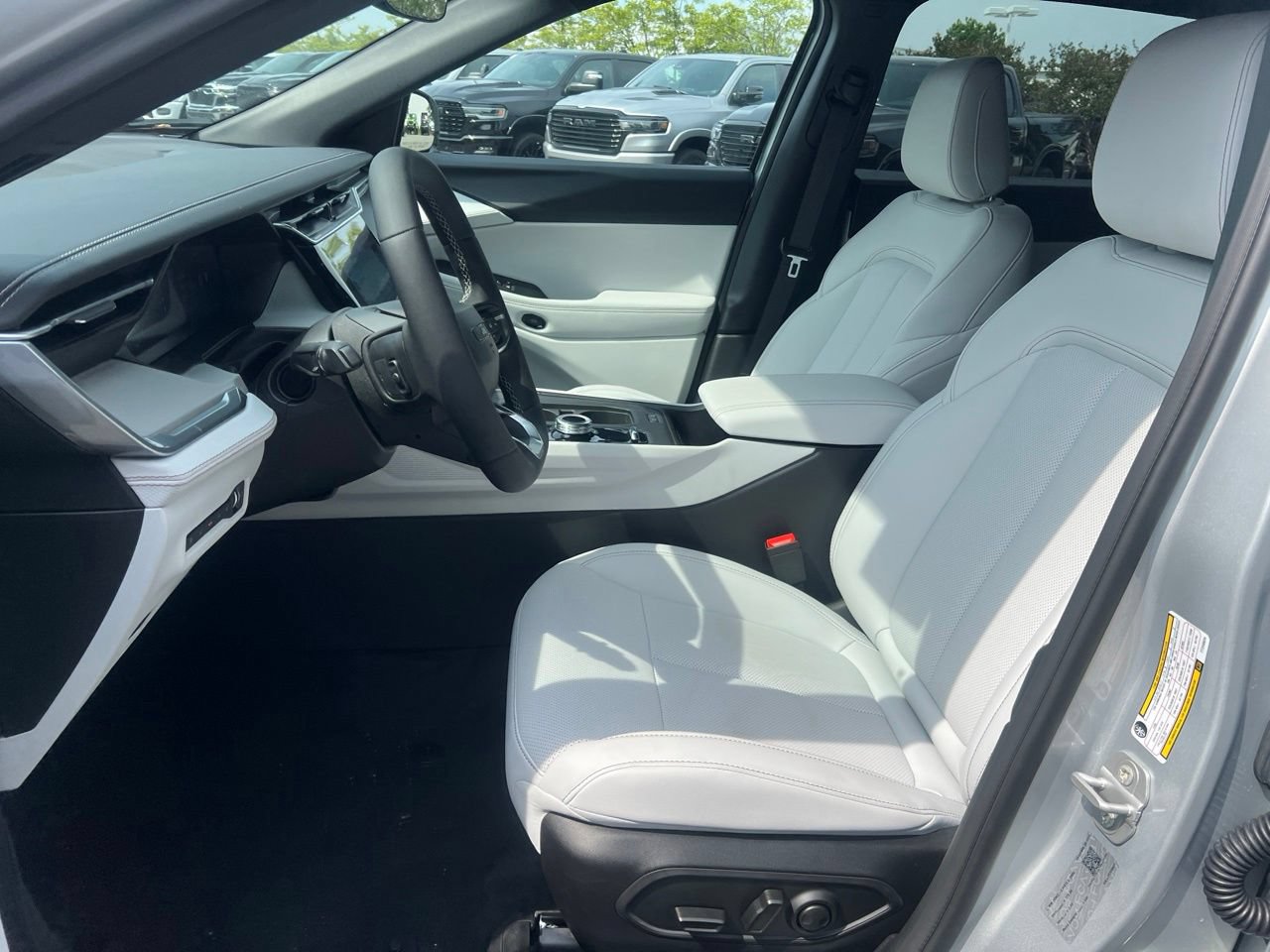 New 2026 Jeep Cherokee Limited AWD/4WD image 13