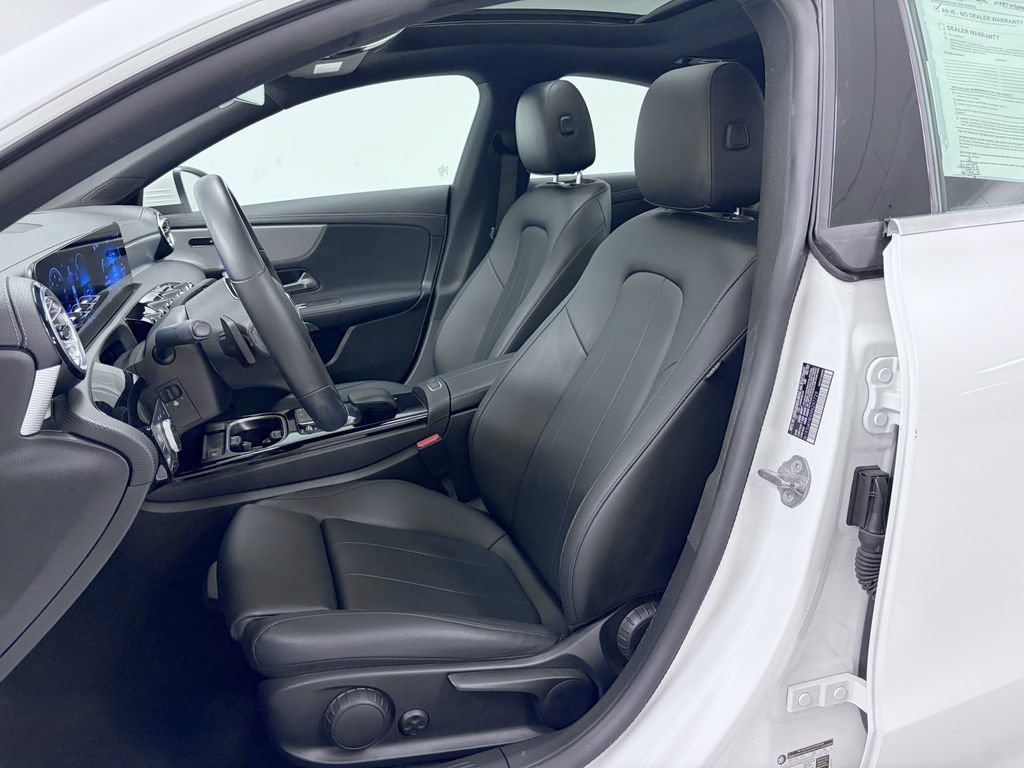 Used 2022 Mercedes-Benz CLA 250 4MATIC image 15