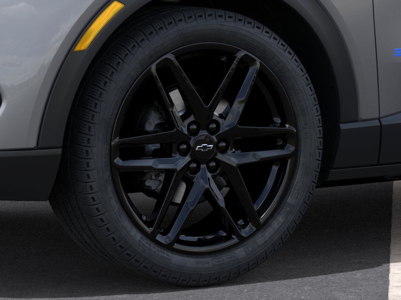 New 2026 Chevrolet Equinox EV LT w/ LPO, Blackout Package FWD image 9
