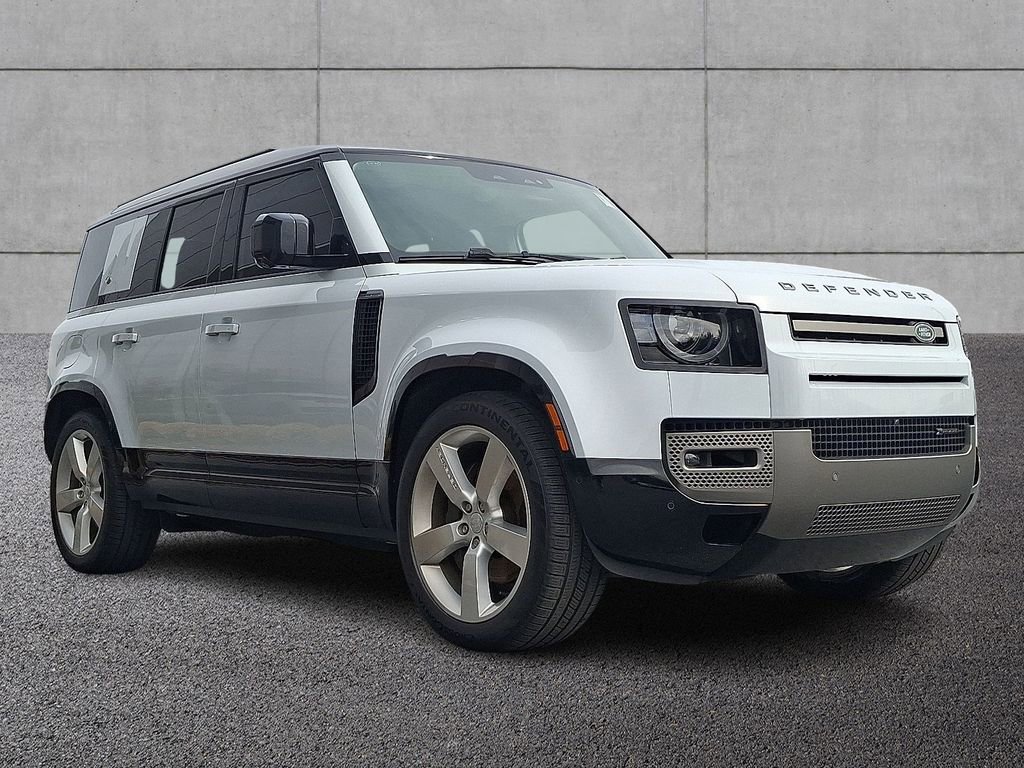 Used 2023 Land Rover Defender 110 X-Dynamic SE image 3