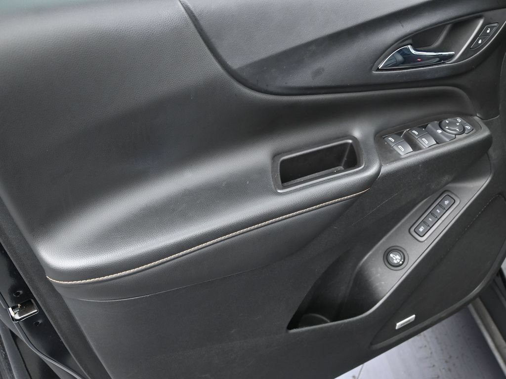 Used 2019 Chevrolet Equinox Premier FWD image 11