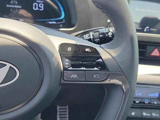 New 2026 Hyundai Elantra SEL Sport FWD image 8
