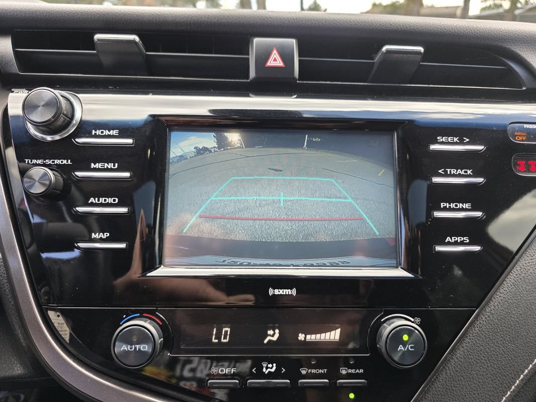Used 2020 Toyota Camry SE FWD image 26