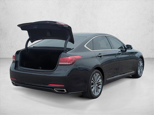 Used 2015 Hyundai Genesis 3.8 image 5