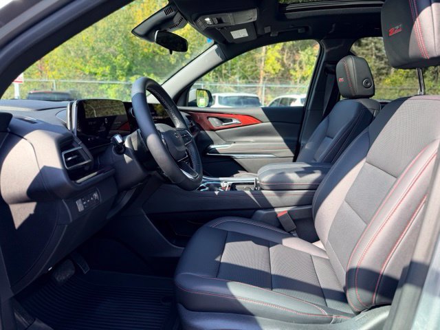Used 2025 Chevrolet Traverse Z71 w/ Driver Confidence Package AWD/4WD image 7