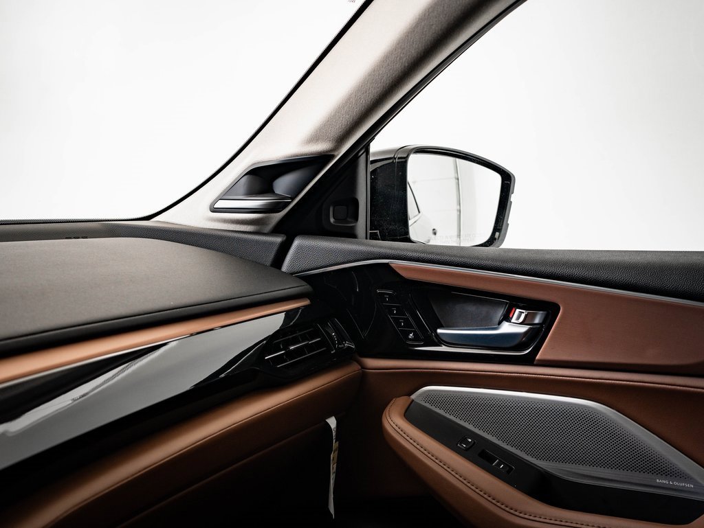 Certified 2025 Acura MDX w/ Technology Package image 36