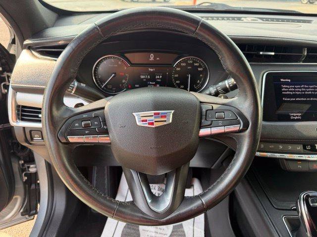 Used 2023 Cadillac XT4 Premium Luxury AWD/4WD image 10