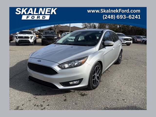 Used 2018 Ford Focus SEL w/ Cold Weather Package FWD image 1