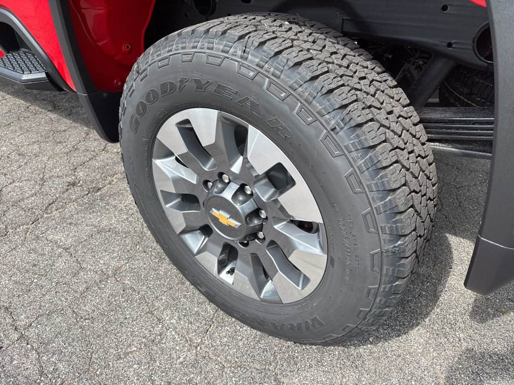 New 2025 Chevrolet Silverado 2500 Custom w/ Custom Value Package AWD/4WD image 8