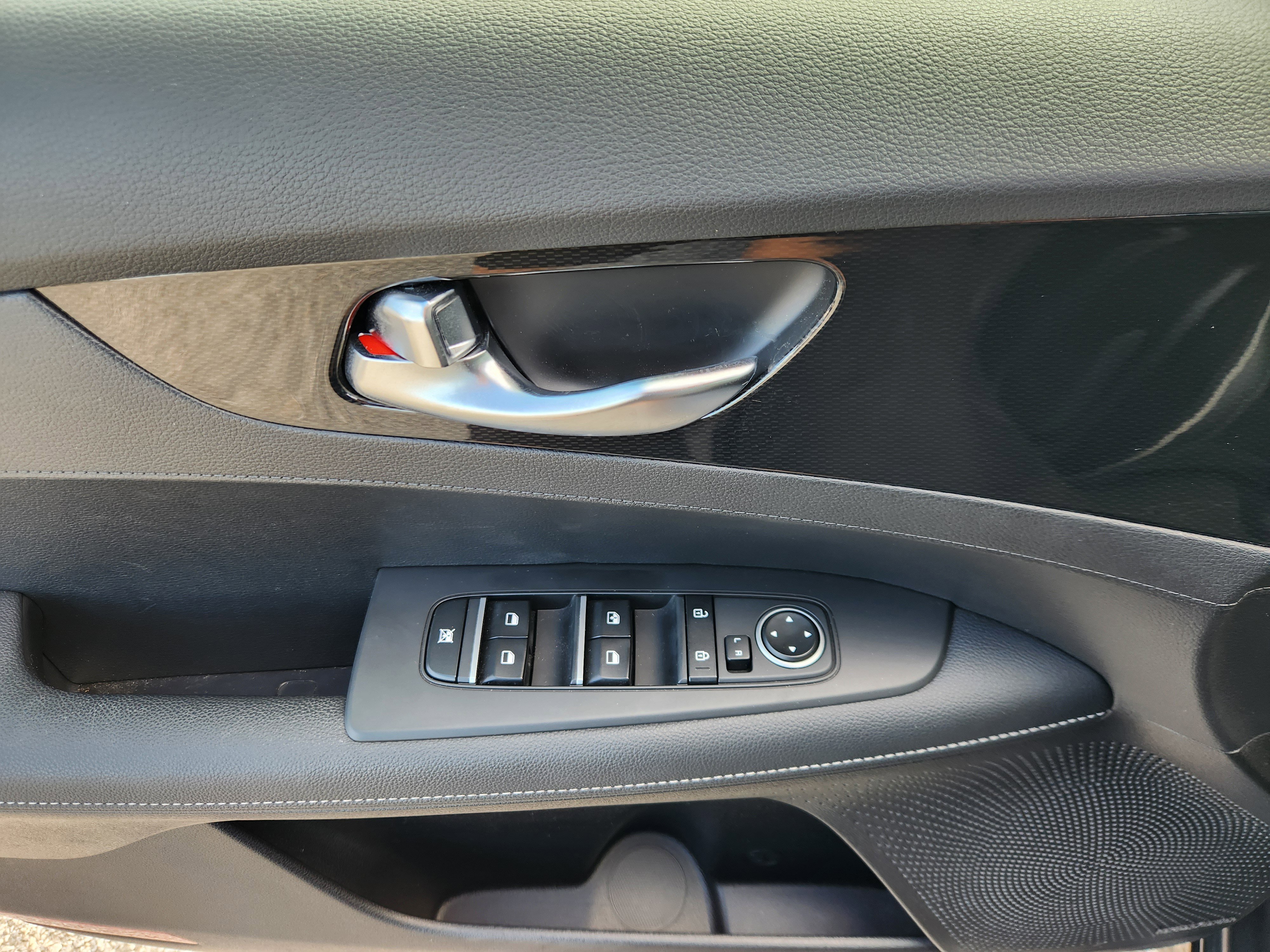 Used 2023 Kia Forte GT-Line w/ GT-Line Premium Package FWD image 18