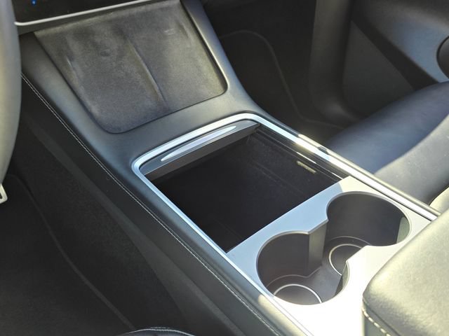 Used 2022 Tesla Model Y Performance AWD/4WD image 36