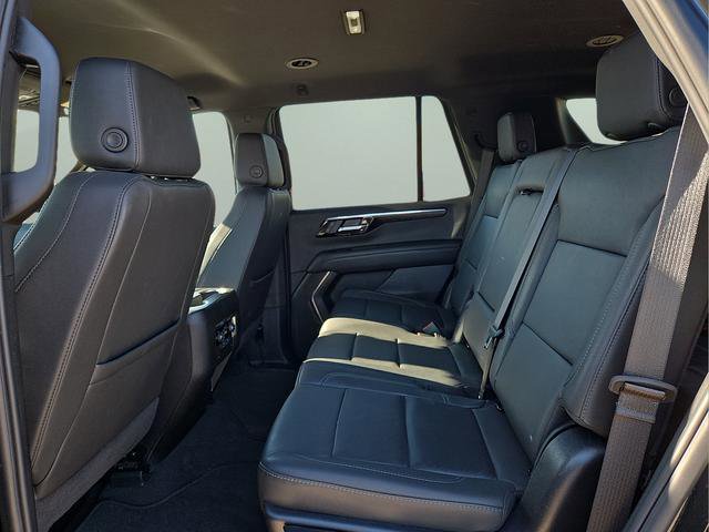 Used 2025 Chevrolet Tahoe Z71 AWD/4WD image 16