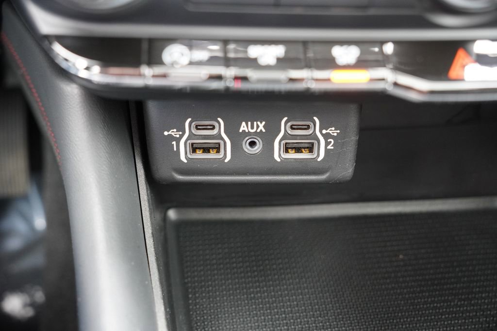 Certified 2023 Dodge Durango GT image 34