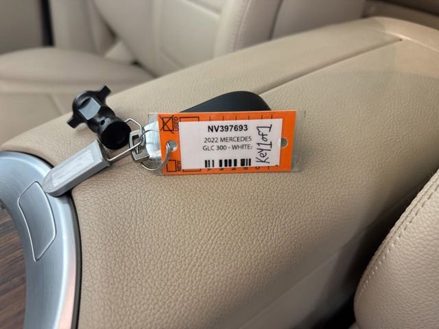 Used 2022 Mercedes-Benz GLC 300 4MATIC image 27