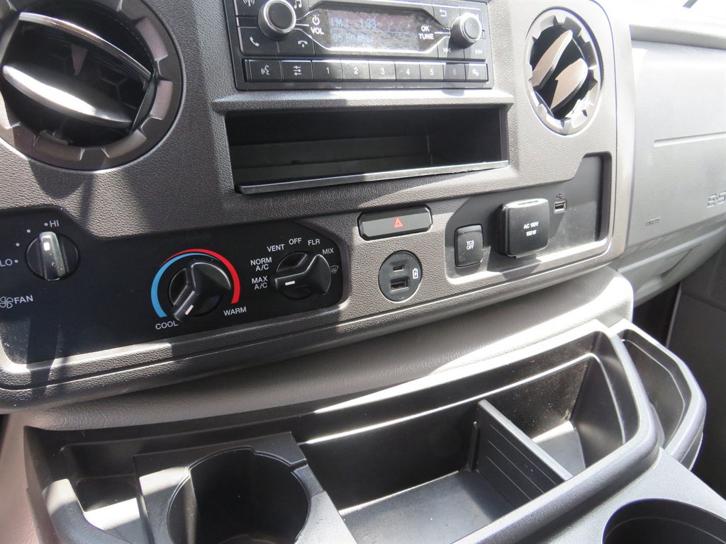 Used 2025 Ford E-450 and Econoline 450 Super Duty w/ Power Equipment Group RWD image 8