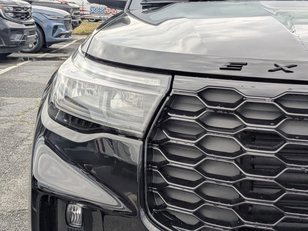 New 2026 Ford Explorer ST w/ Sun And Sound Package image 10