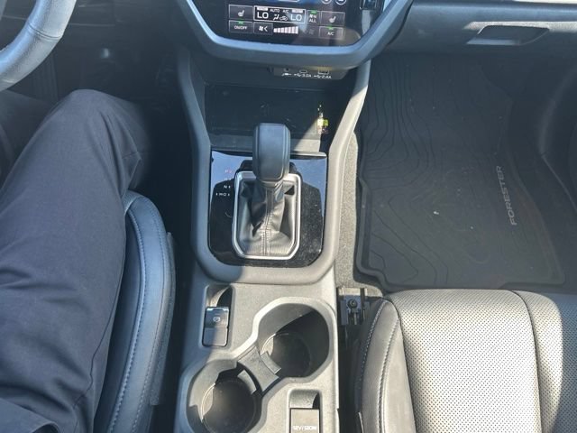 Used 2025 Subaru Forester Limited AWD/4WD image 14