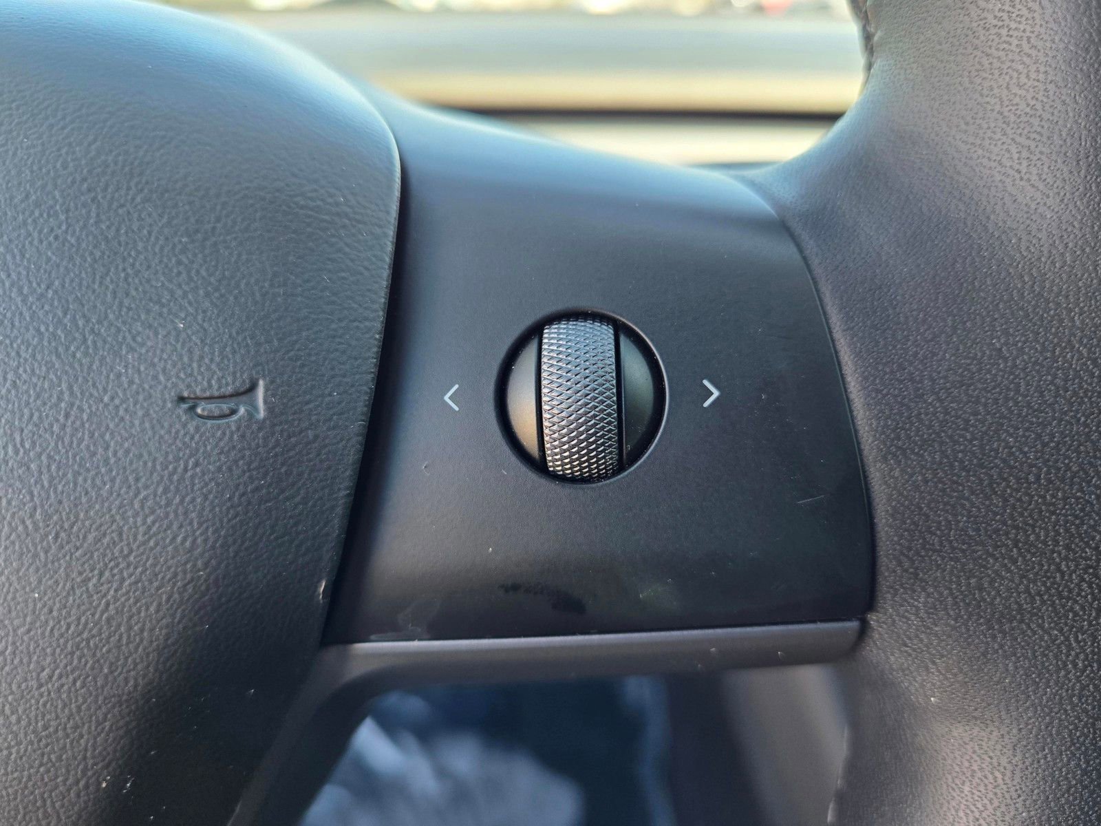 Used 2020 Tesla Model 3 Standard Range Plus image 16