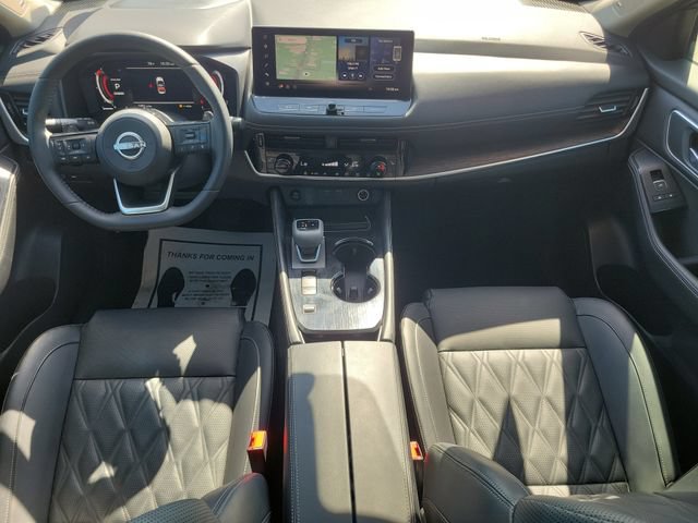 Used 2024 Nissan Rogue Platinum FWD image 15