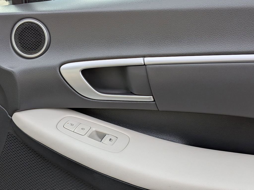 Used 2025 Hyundai Sonata SEL image 33