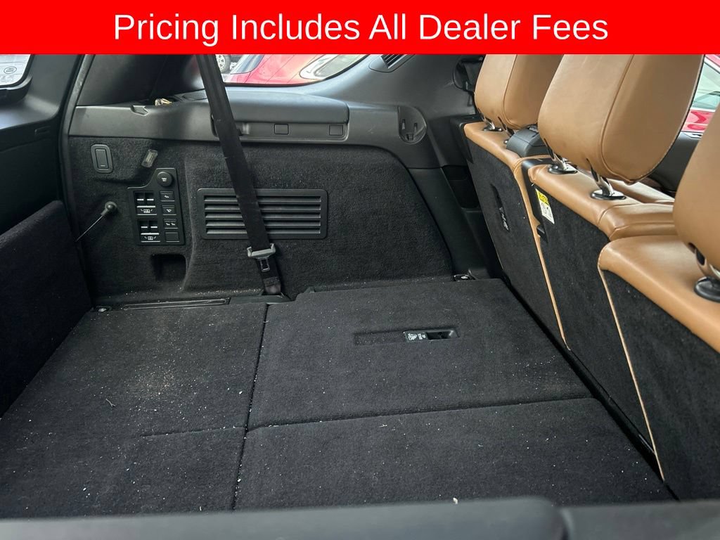 Used 2018 Land Rover Discovery HSE AWD/4WD image 6