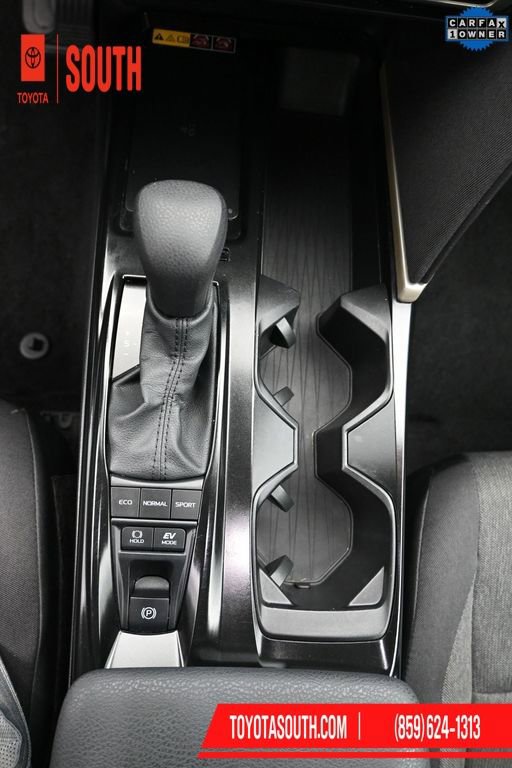 Used 2025 Toyota Camry LE image 22