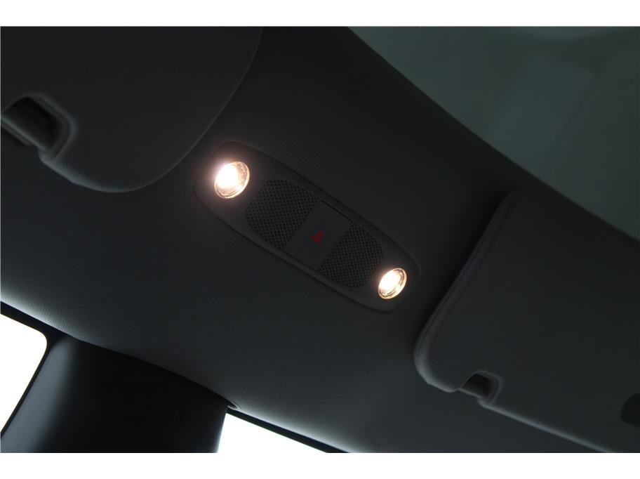 Used 2020 Tesla Model Y Long Range image 28