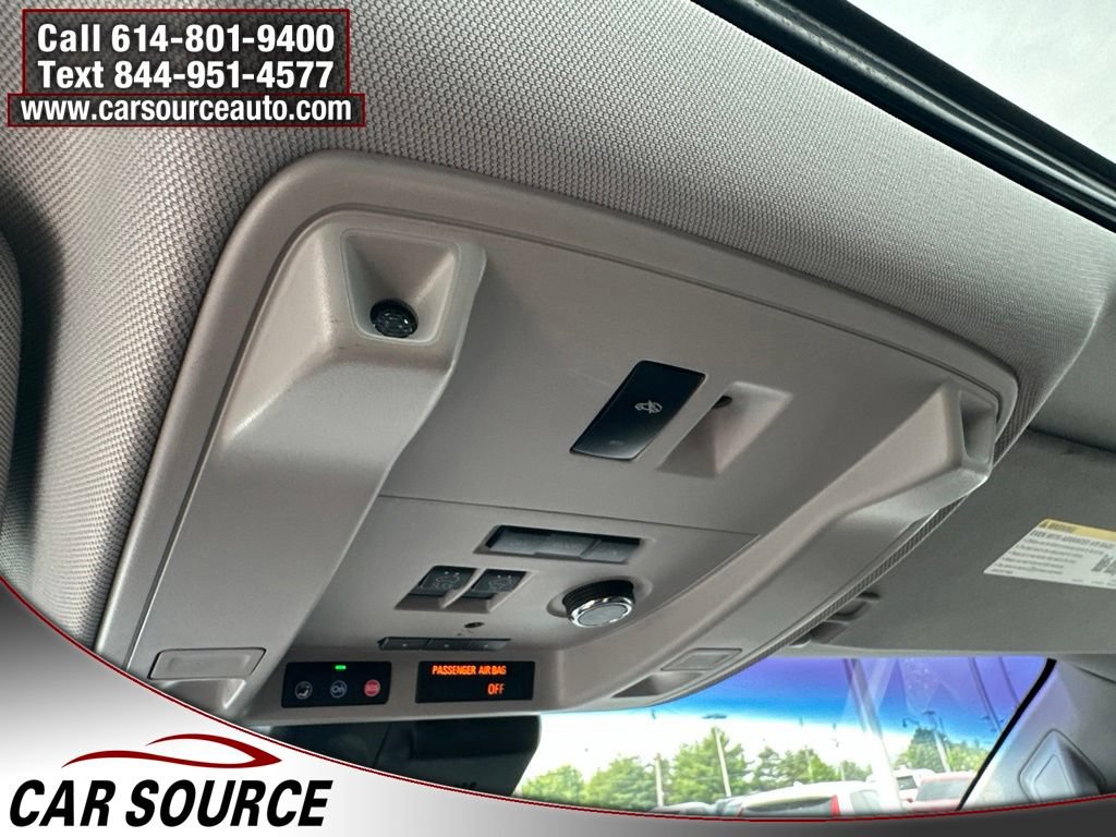 Used 2020 Cadillac Escalade ESV Luxury w/ Escalade Sport Edition AWD/4WD image 24