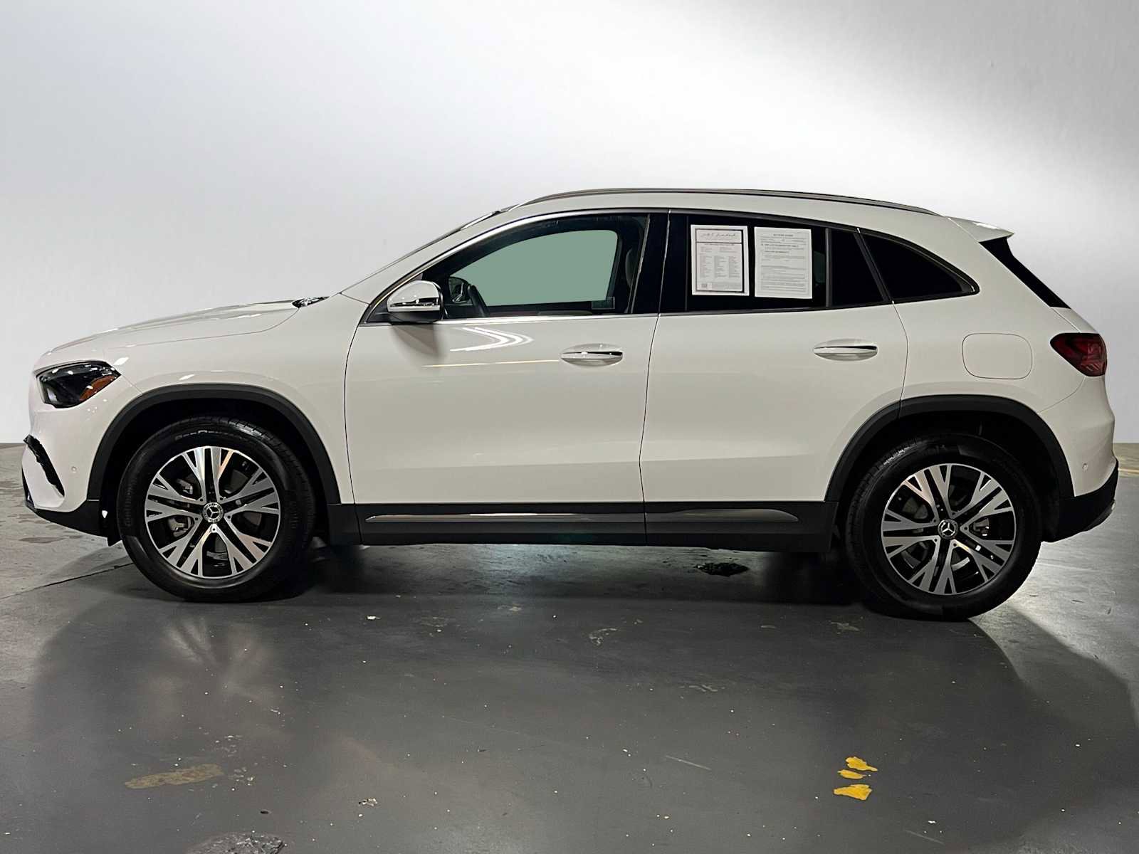 Certified 2025 Mercedes-Benz GLA 250 4MATIC image 4