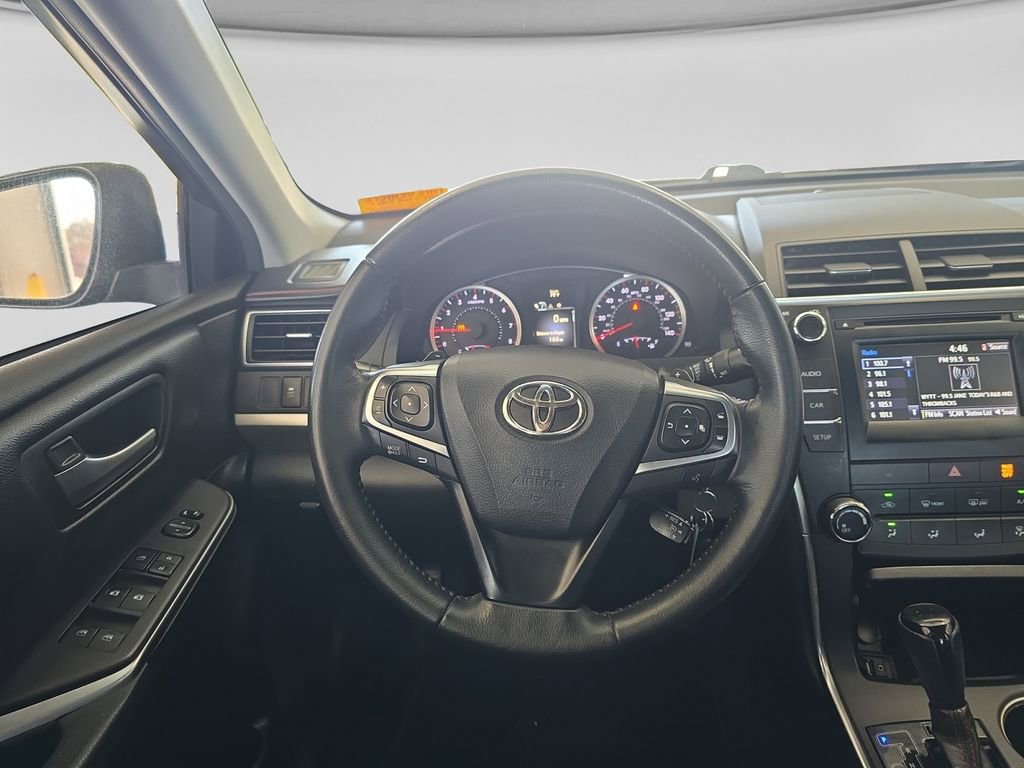 Used 2016 Toyota Camry SE image 13