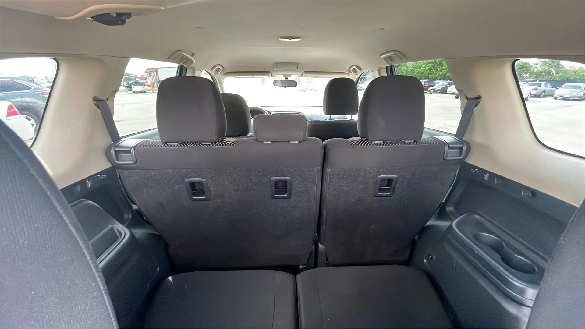 Used 2018 Mitsubishi Outlander LE FWD image 15