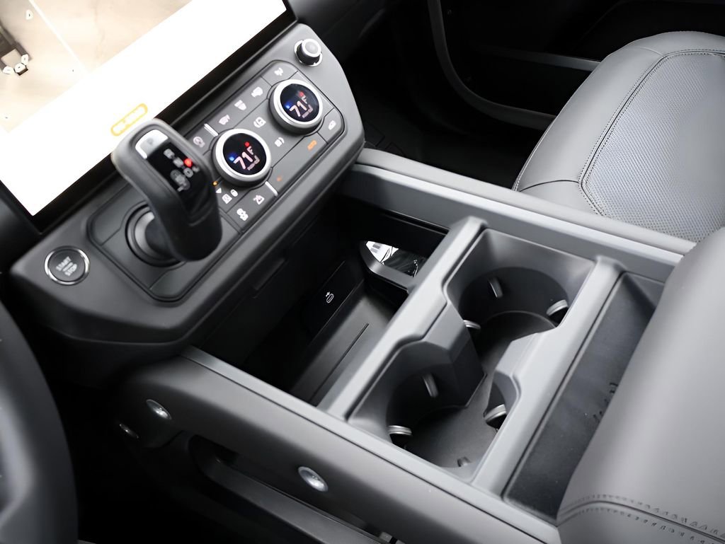 New 2026 Land Rover Defender 110 S image 25