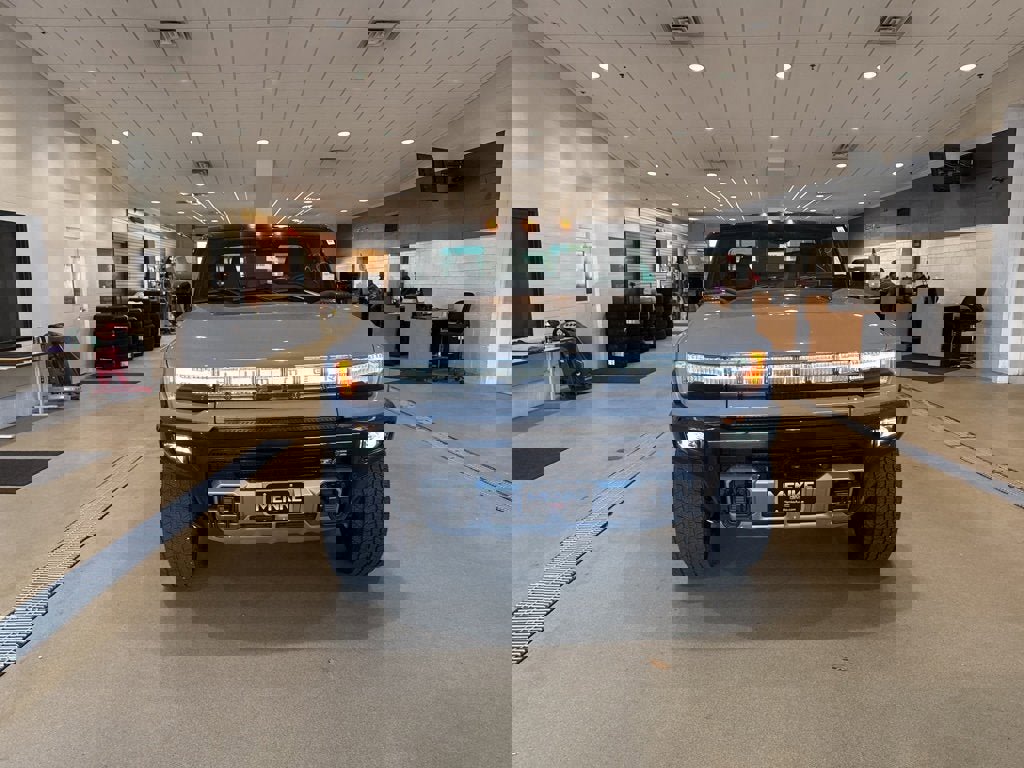 New 2026 GMC Hummer EV 4x4 Crew Cab image 3