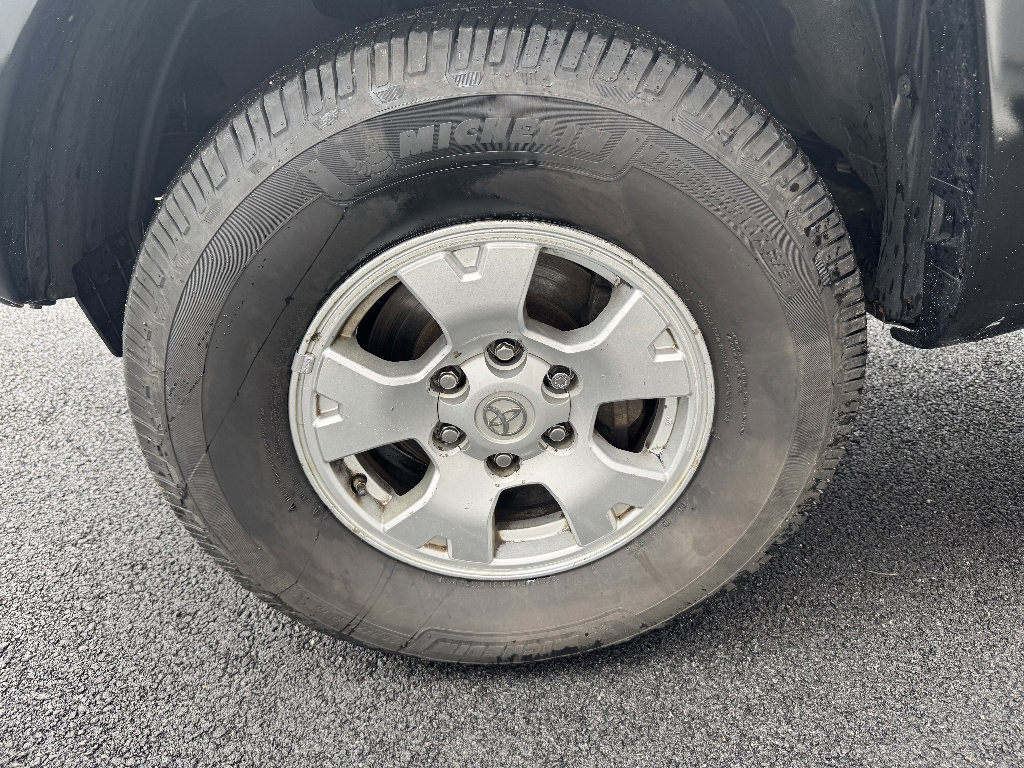 Used 2013 Toyota Tacoma V6 w/ TRD Off-Road Pkg image 22