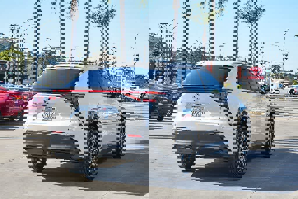 Used 2023 Toyota bZ4X XLE w/ Weather Package image 7