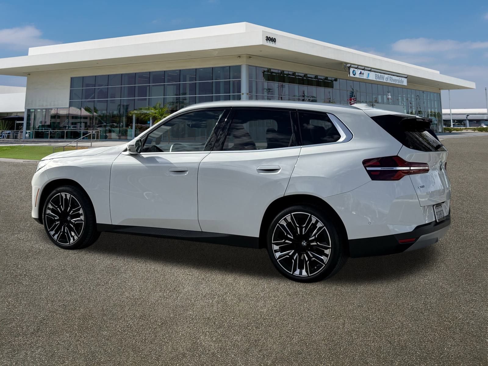 Used 2025 BMW X3 xDrive30i w/ Premium Package image 7