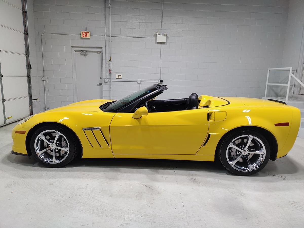 Used 2011 Chevrolet Corvette Grand Sport RWD image 19
