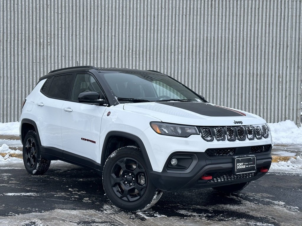 Used 2023 Jeep Compass Trailhawk image 6