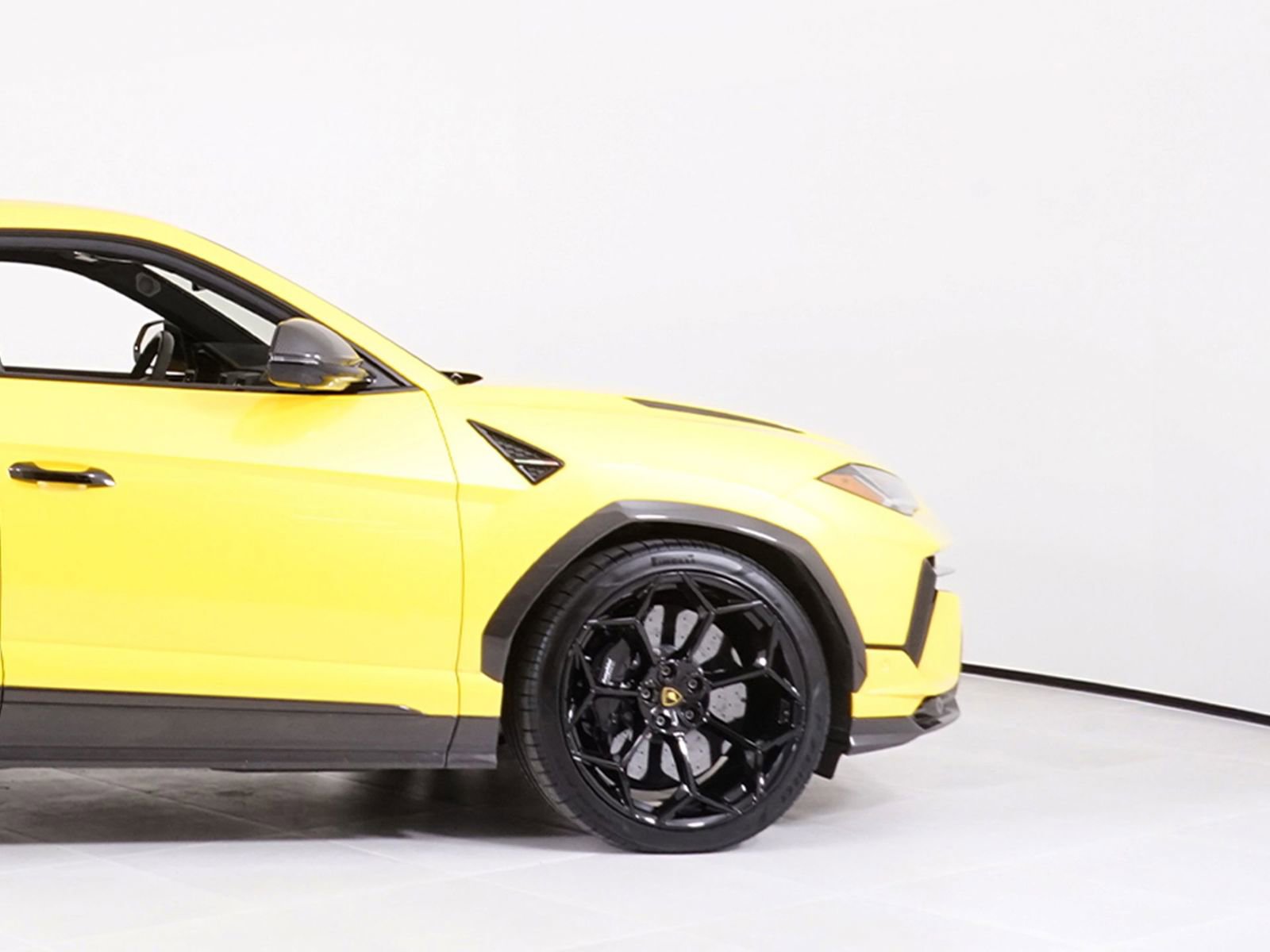 Used 2024 Lamborghini Urus Performante AWD/4WD image 15