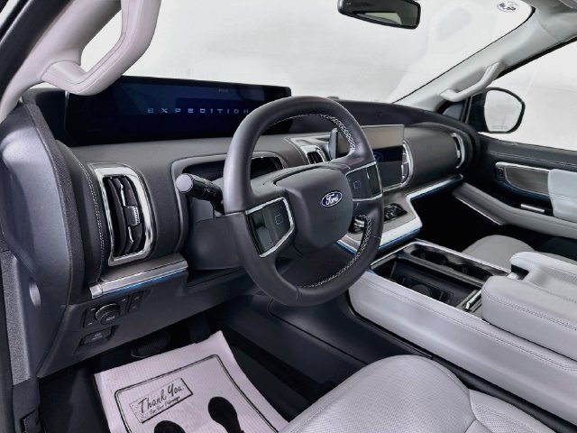 New 2027 Ford Expedition Platinum w/ Platinum Ultimate Package AWD/4WD image 14