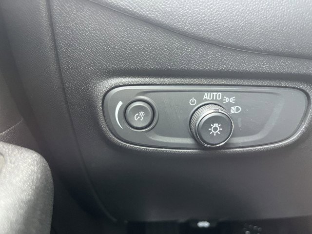 Certified 2023 Chevrolet Equinox LT image 24